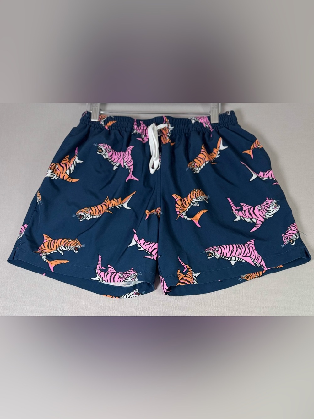 Chubbies King of the Seas Tiger Shark Swim Trunks L 5.5”